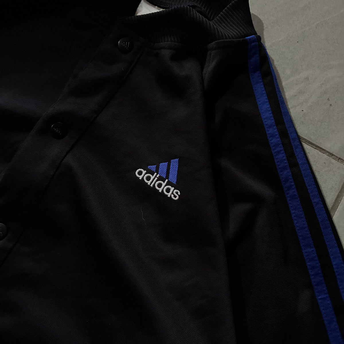 (L) ADIDAS VINTAGE BOMBER JACKET