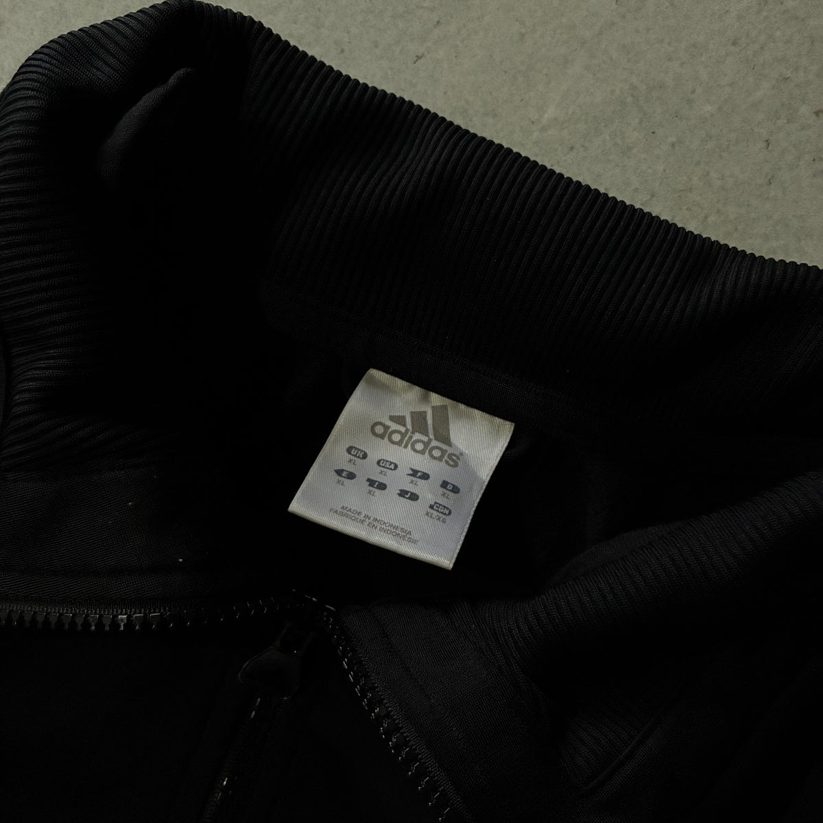 (L) ADIDAS FLEECE JACKET